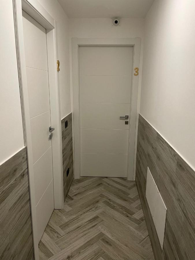 Holiday Rooms Ро Екстериор снимка