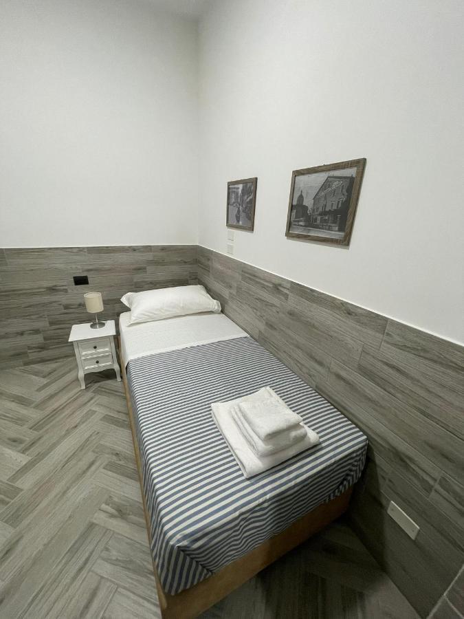 Holiday Rooms Ро Екстериор снимка